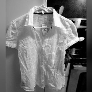 White button down casual shirt size M
